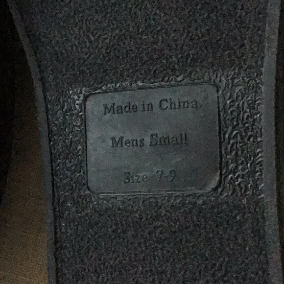 NWT Home Slippers - Picture 4 of 7